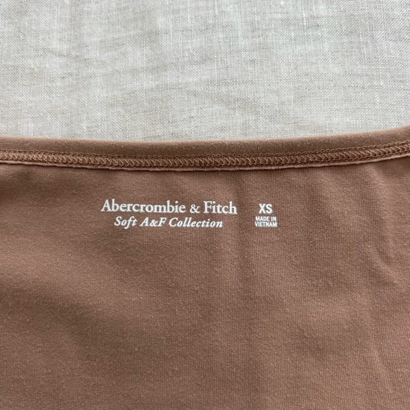 Abercrombie XS extra soft tee - Picture 2 of 2
